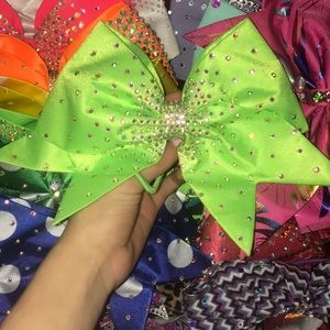 electra bows of london💚